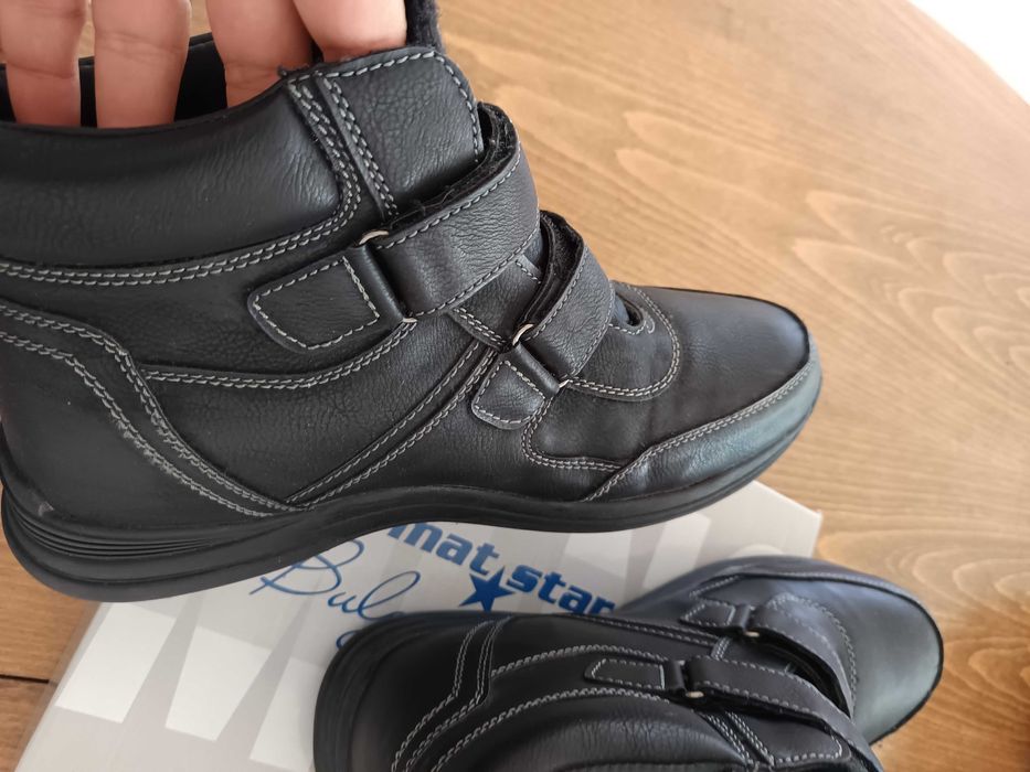 Продавам мъжки боти