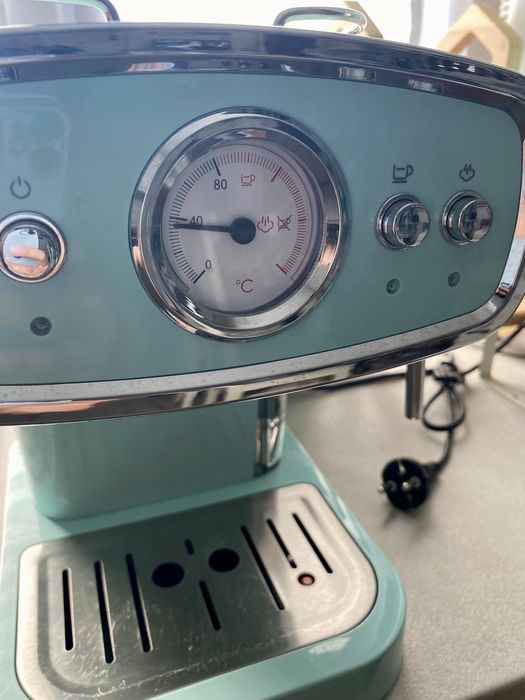 Expressor superb, impecabil, in cutie.