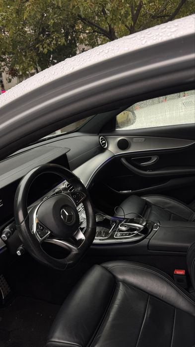 Mercedes E Class impecabil