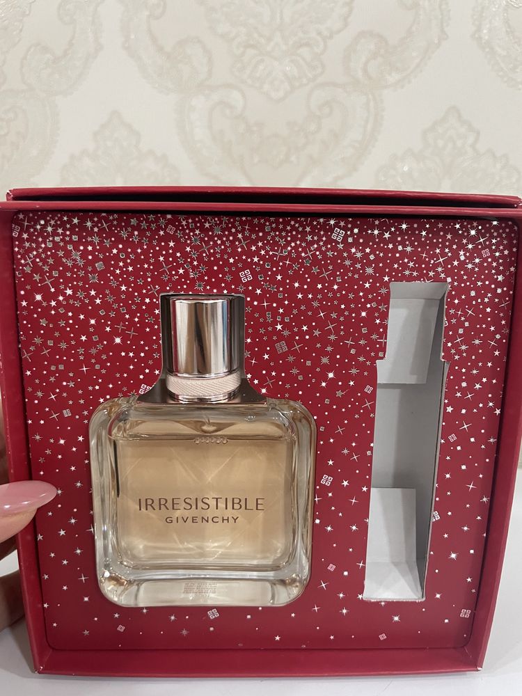 Продам новый парфюм Irresistible Givenchy