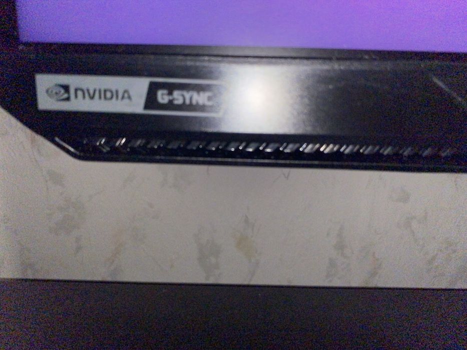 Samsung Odyssey G4 27” 240 HZ nVidia G-SYNC