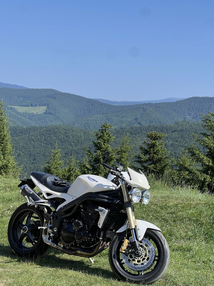 Triumph Speed Triple 1050
