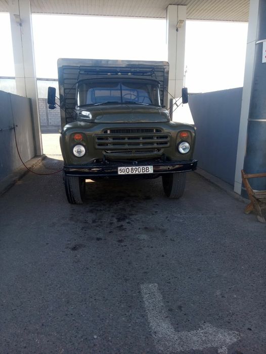Zil 131 sotiladi