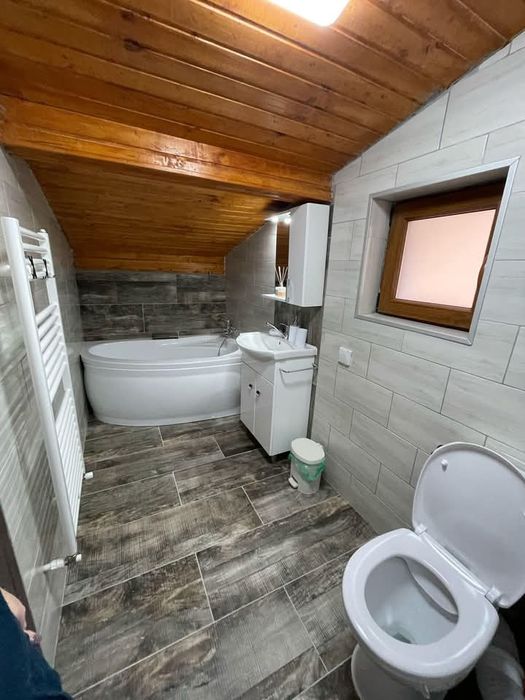 Cabana de închiriat cu ciubăr