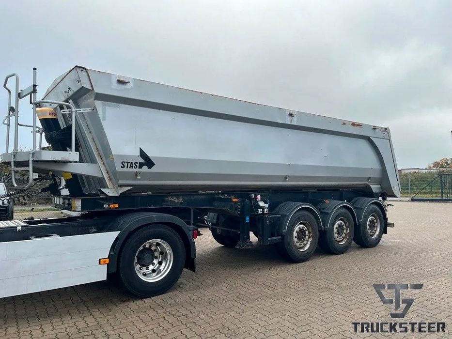 Stas S300CX Avans leasing de la 15% Stas S300CX 27m3 Liftanta 05/2019