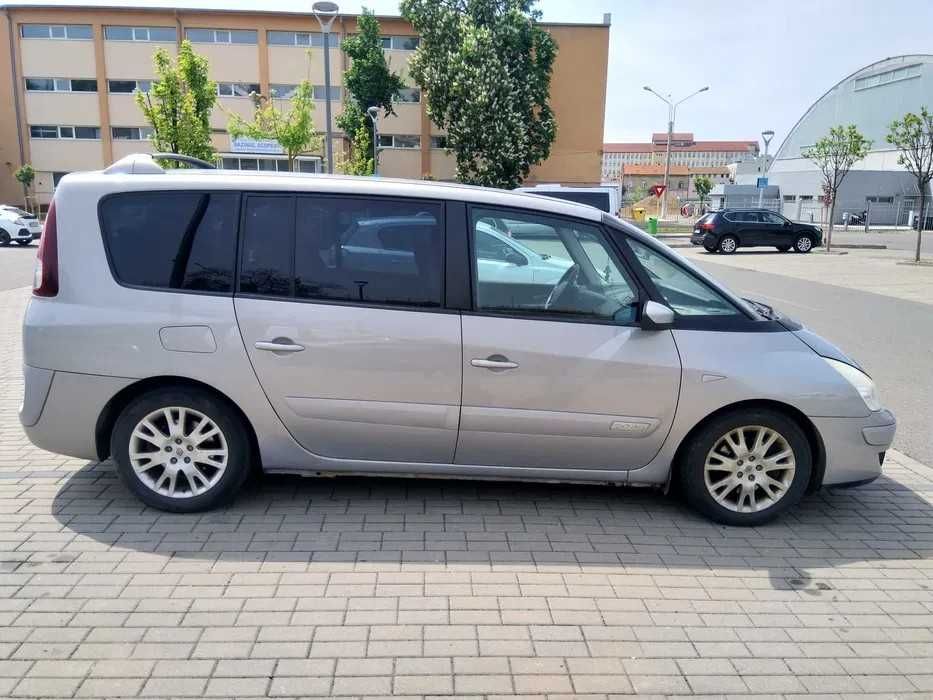Renault Grand Espace 4 2.0 DCI cu 7 locuri