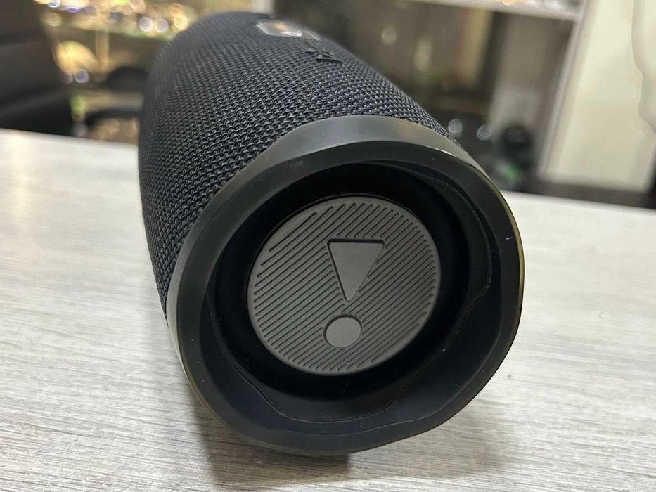 Bluetooth колонка JBL Charge 4