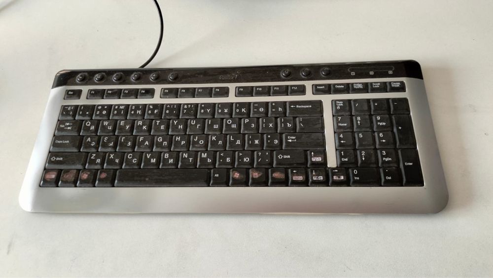 Пррлдам экран, монитор