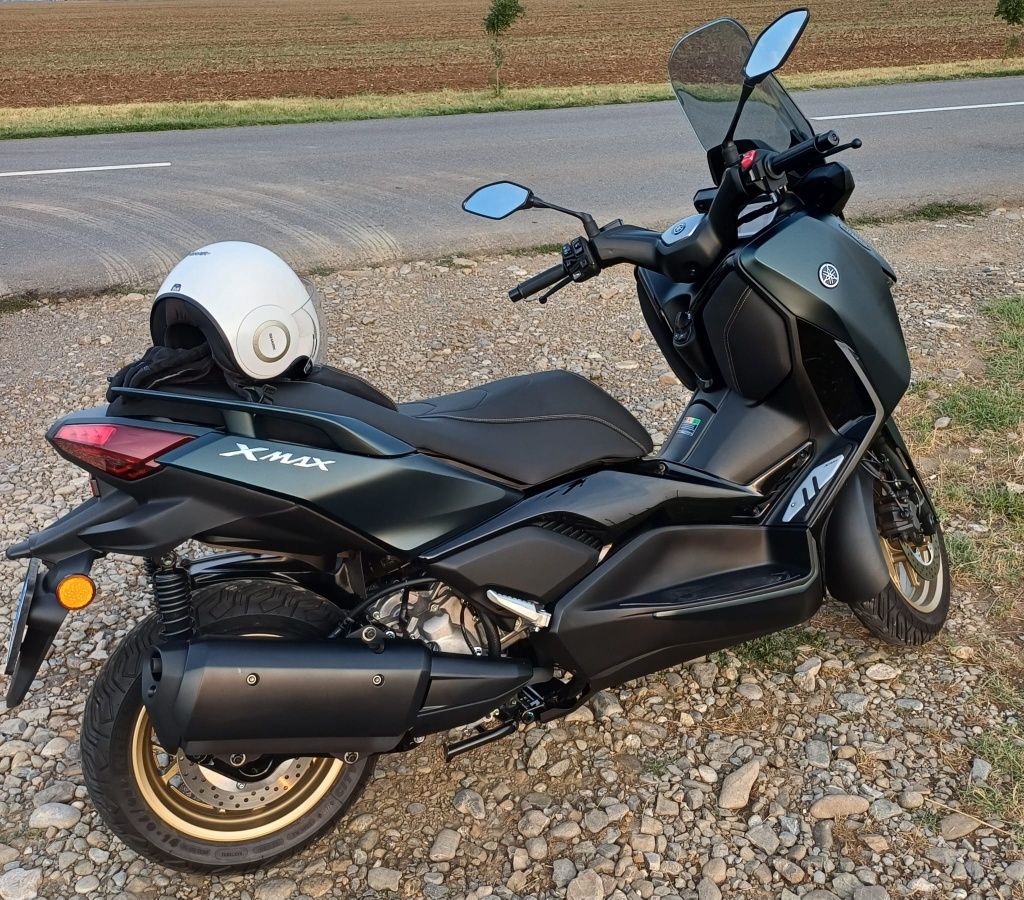 Yamaha x max 300 tech max