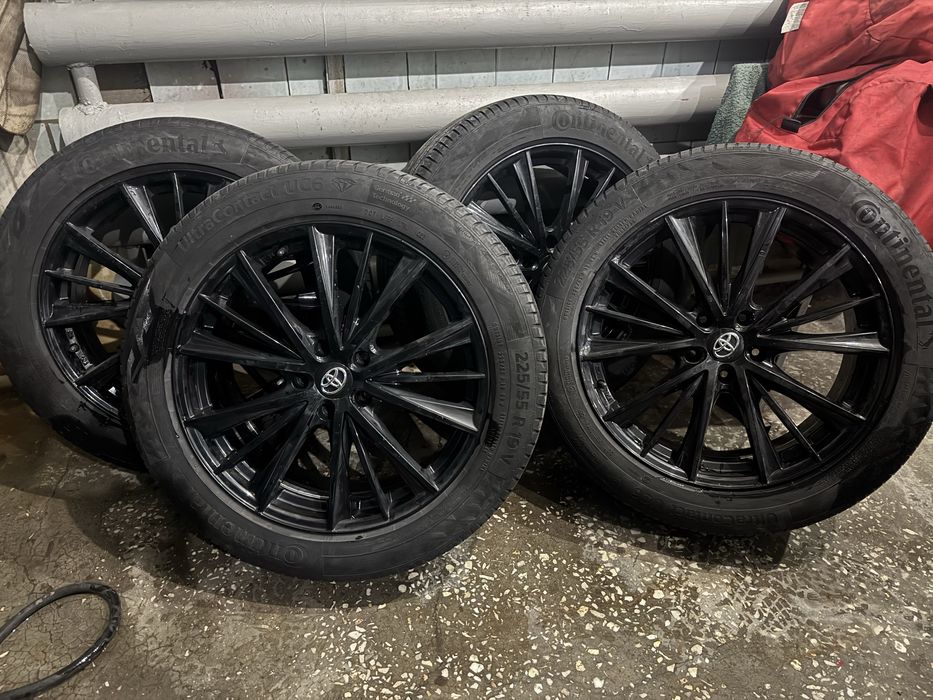 Продам шины с дисками  205/55 R19
