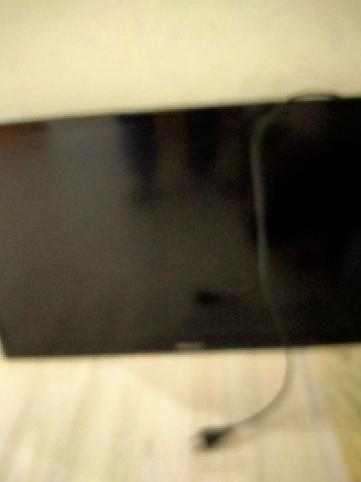 продам телевизор Hisense