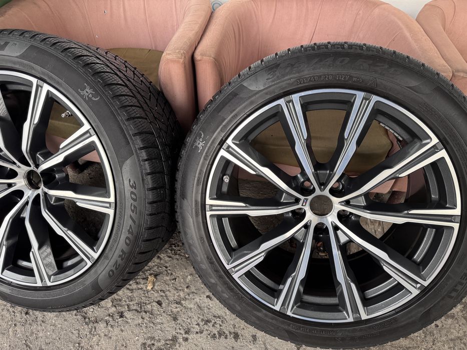 2 Roti de iarna bmw X5, 305/40/R20