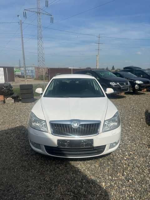 Dezmembrez Skoda Octavia 2 combi 2010 1,6tdi