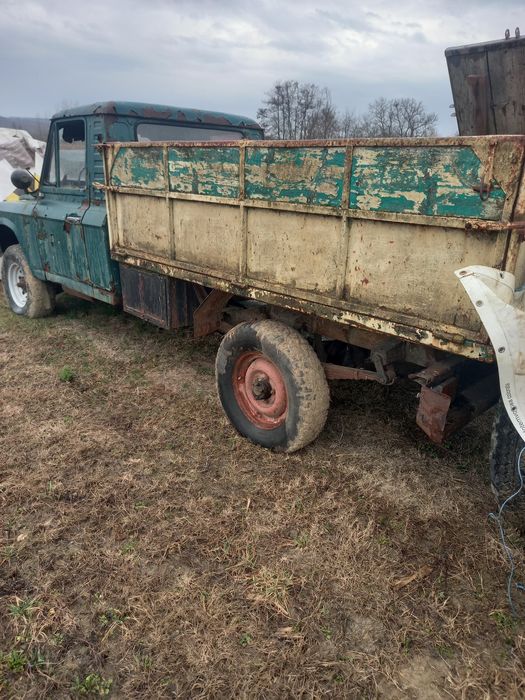 Vând camionetă aro 320