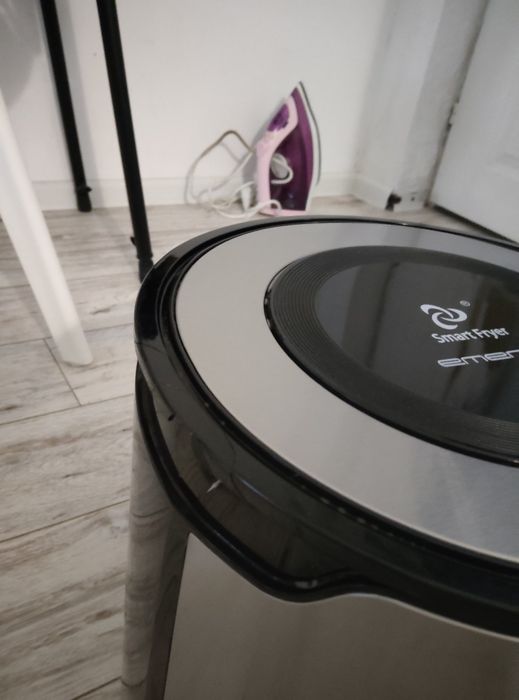 Уред с горещ въздух за грил ,картофи и т.н.