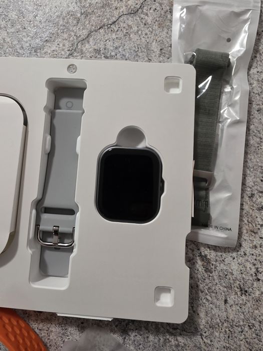 Продавам cmf watch pro