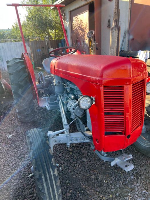 Tractor Massey Ferguson, 45 cp, perfecta stare de functionare
