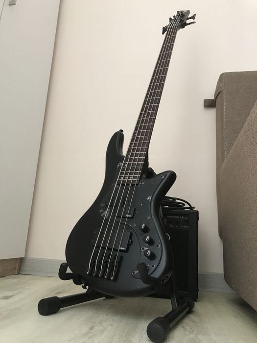 Продам бас Schecter Stiletto Stealth 5