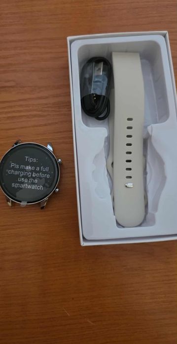 Фитнес смарт часовник