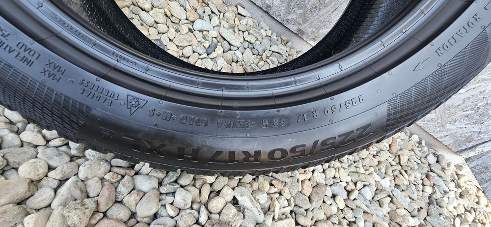 Anvelopa Pirelli 215/60 R16 99H Continental 225/50 R17 98H XL