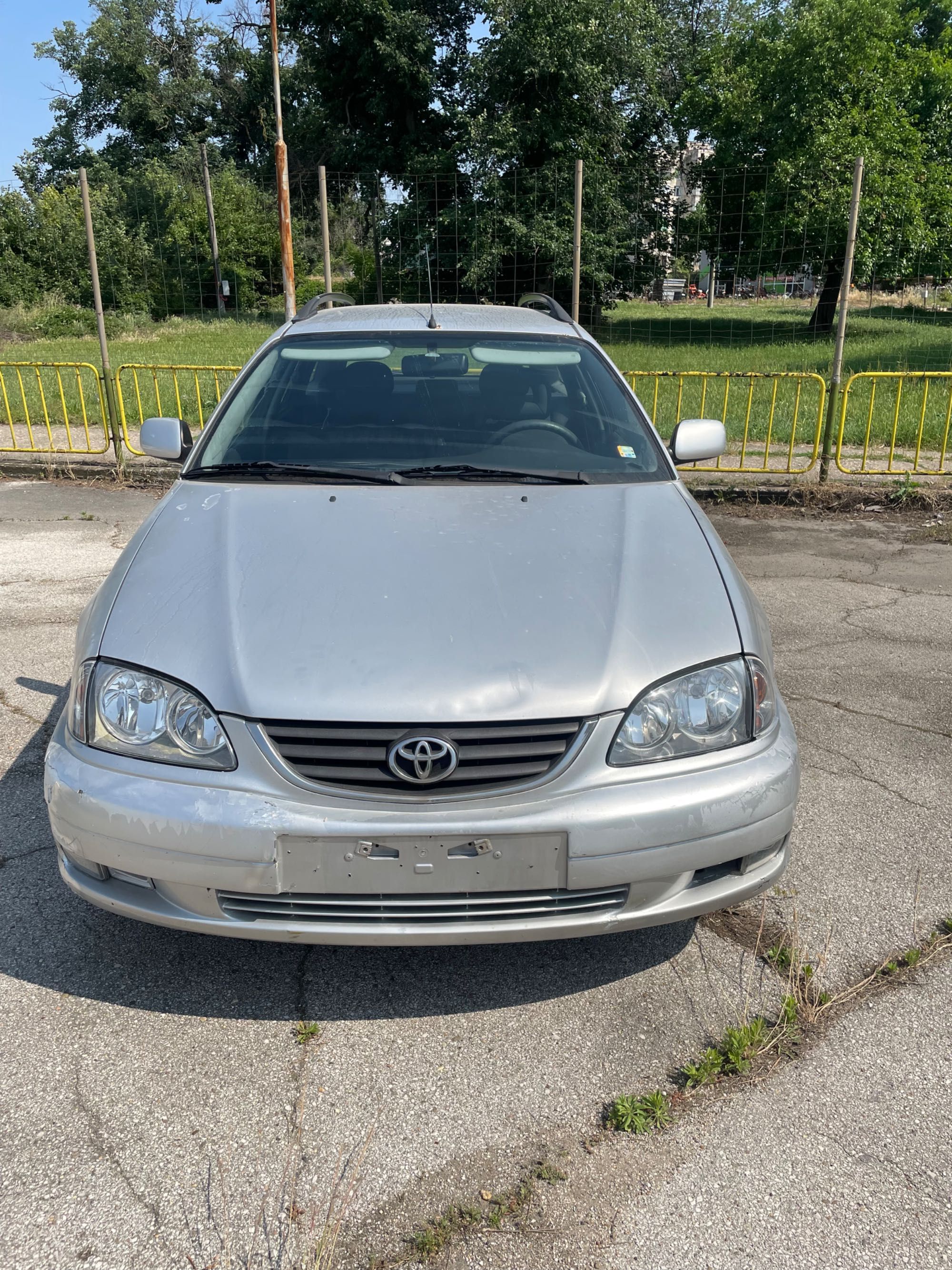 Toyota Avensis 1.8 vvti , автоматик