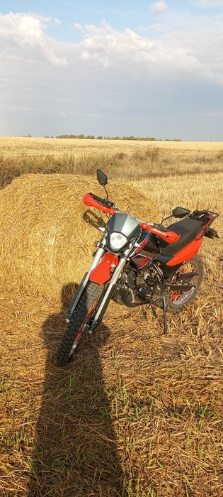 Продам мотоцикл эндуро пантера 300 кубов