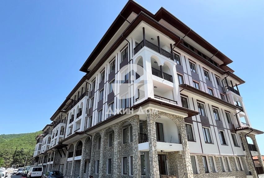 Продава се Четиристаен апартамент в Свети Влас - 145 кв.м за 1439 €/кв.м - Снимка #2