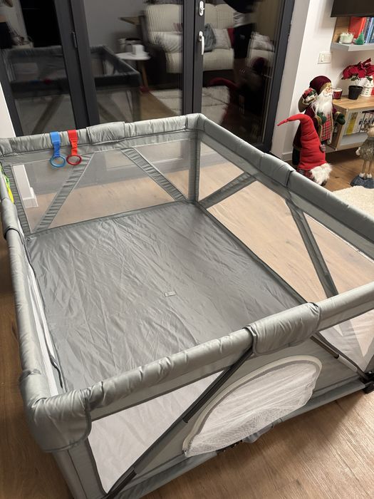 Tarc bebelusi pliabil, ca nou, ingrijit foarte bine