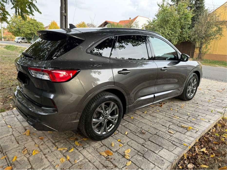 Ford Kuga 2.5 Hybrid  2022 StLine