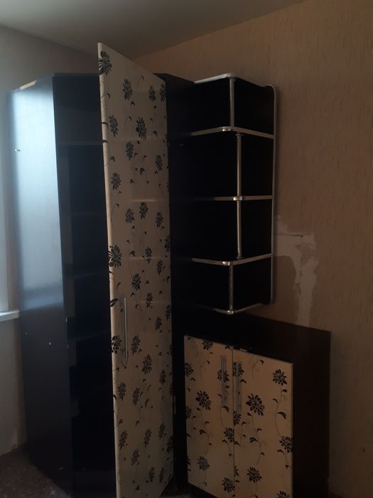 Продам шкаф и тумбу