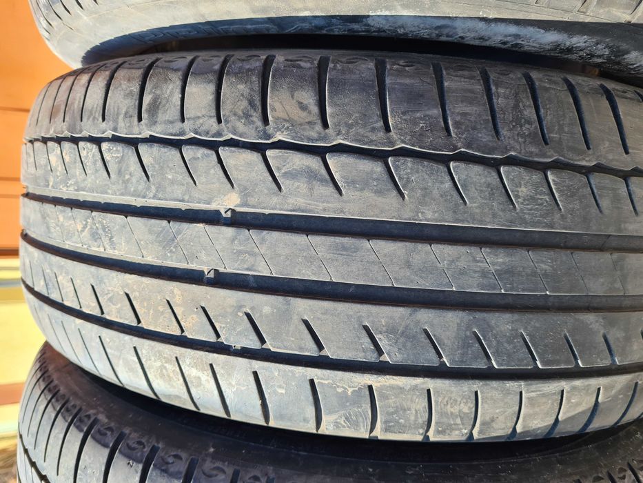 4 бр. летни гуми 235/55/17 Michelin 4,2 mm DOT 4214