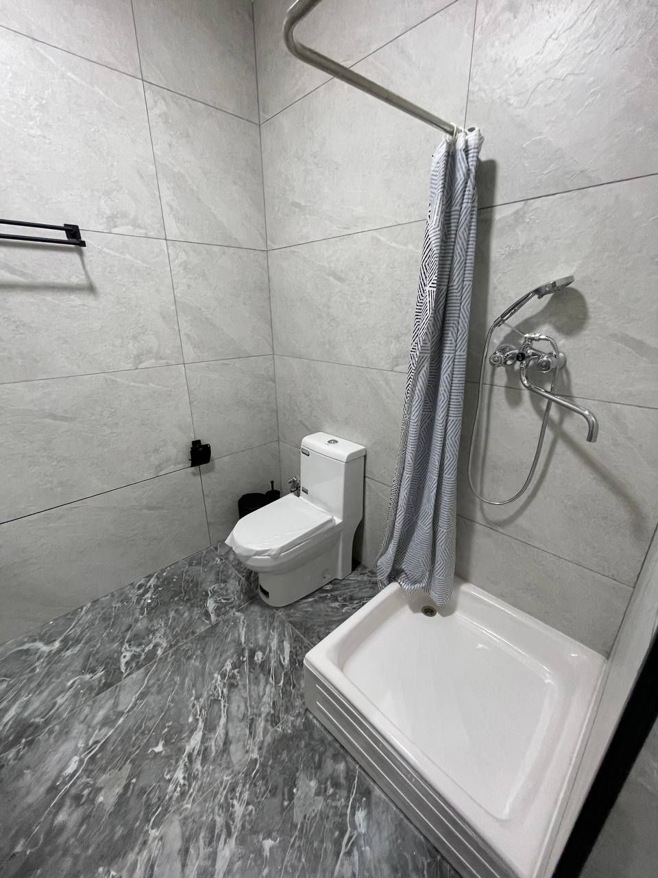 Аренда офиса. Ул. Шота Руставели. Площадь: 97 м² комнат: 4