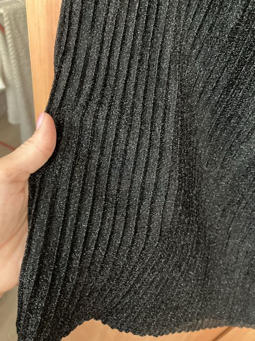 Ефектна пола с миди дължина