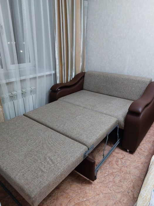 Продам диван тройку