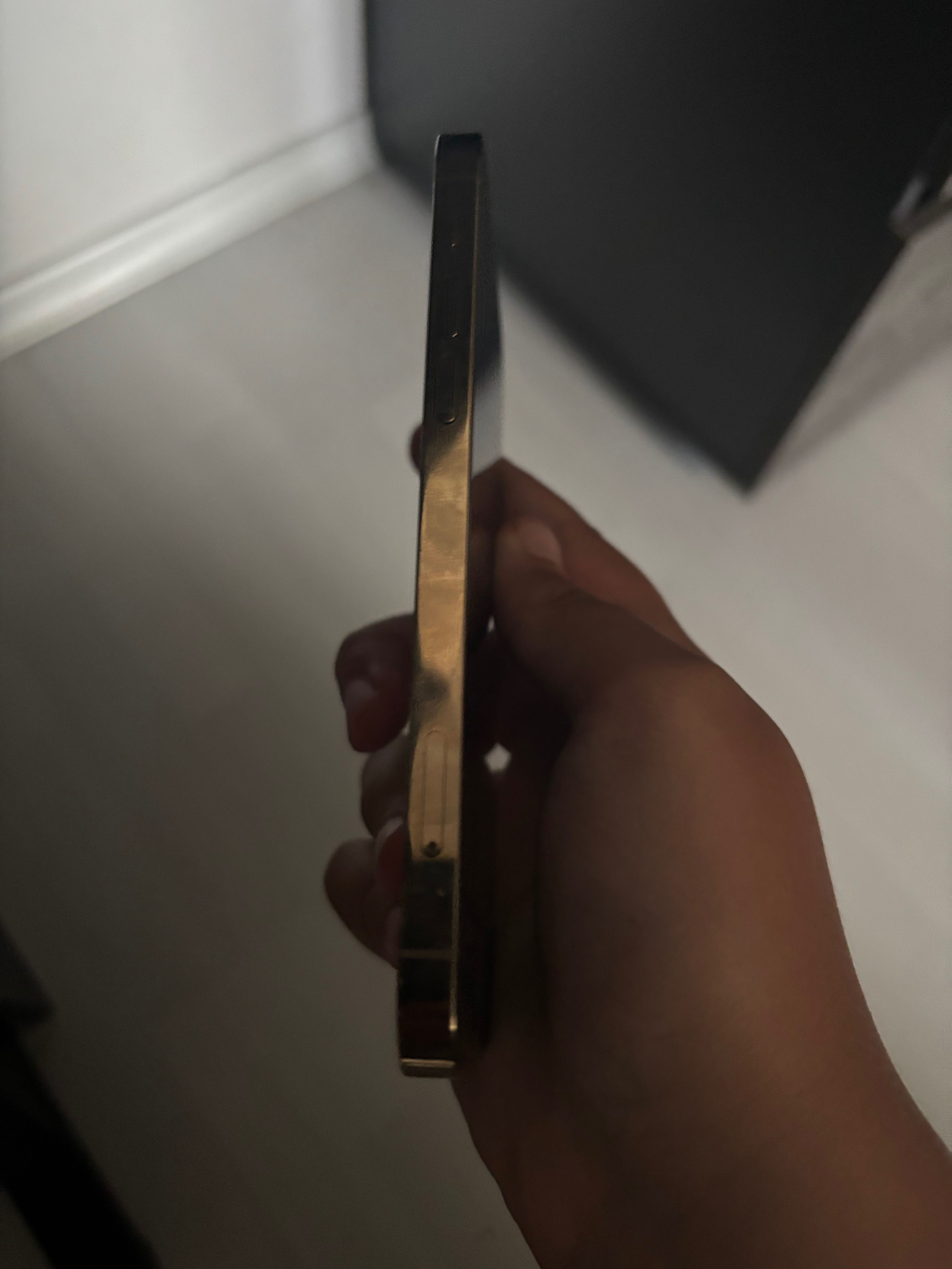 iPhone 12 pro gold