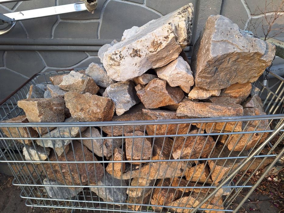 Piatra sparta construcții amenajări fundatie