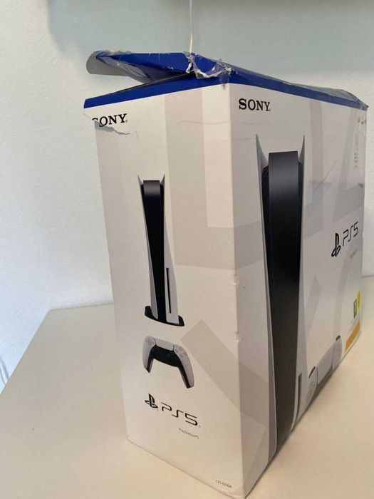 Playstation 5 cu 2 controale