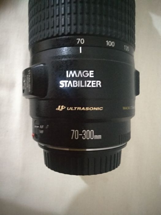 Объектив  canon EF 70-300 мм f 3.5-5..6 usm