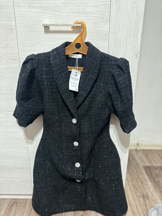 Продам новое платье