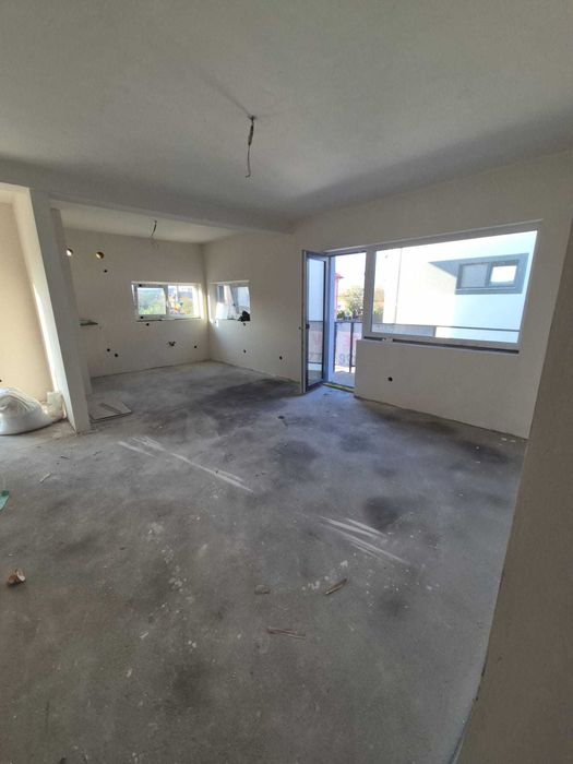 Dezvoltator Vand apartament 100mp, zona IRA