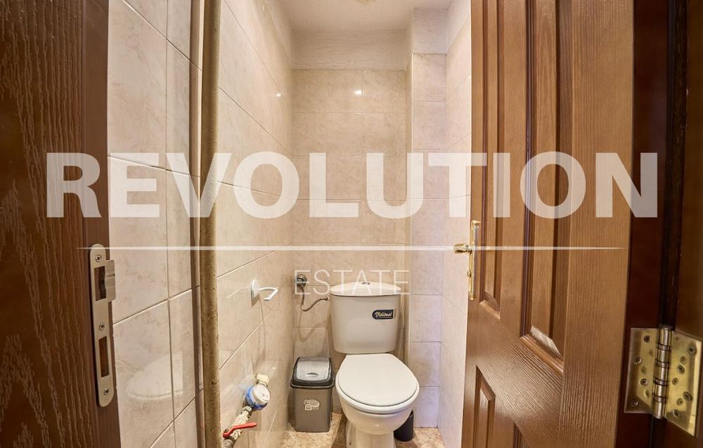 Дава се под наем Тристаен апартамент в Пловдив, Център - 100 кв.м за 460 € - Снимка #7