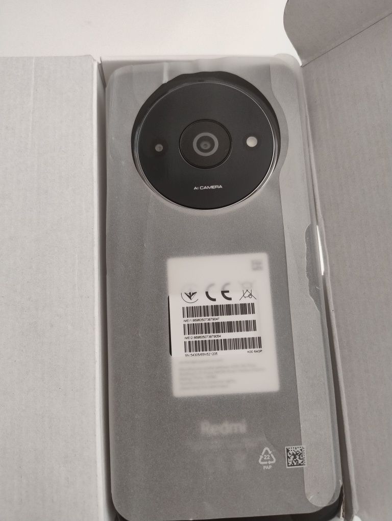 Продавам телефон Redmi A3 с гаранция