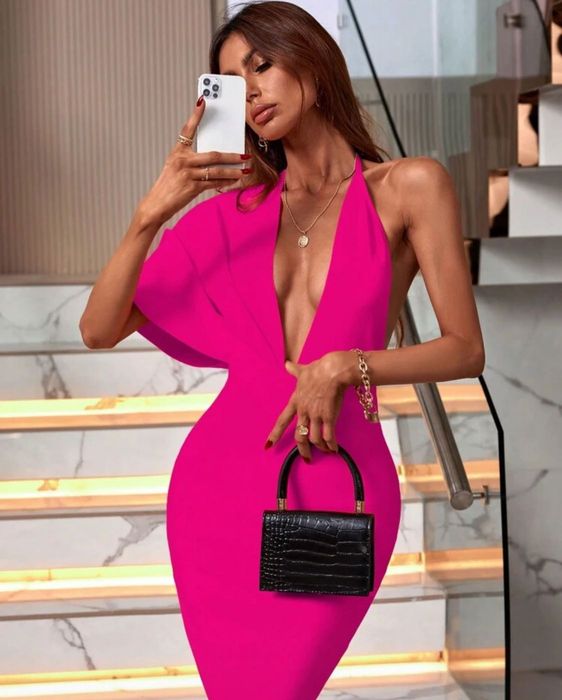 Елегантна розова рокля