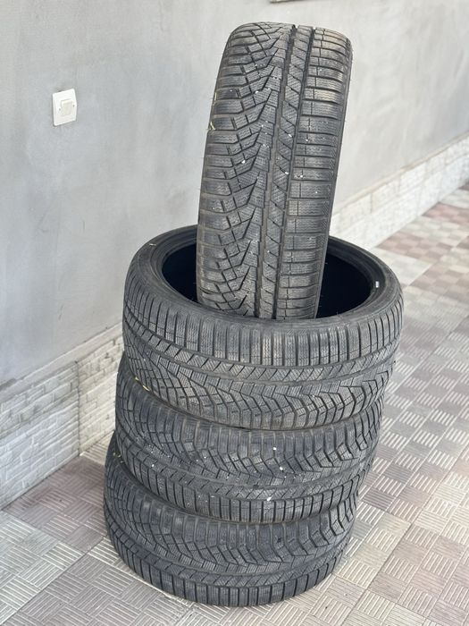 235/35 R19 Sailun Iarna
