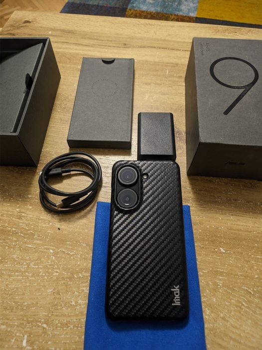 telefon Asus Zenfone 9 128 GB / 8 Gb