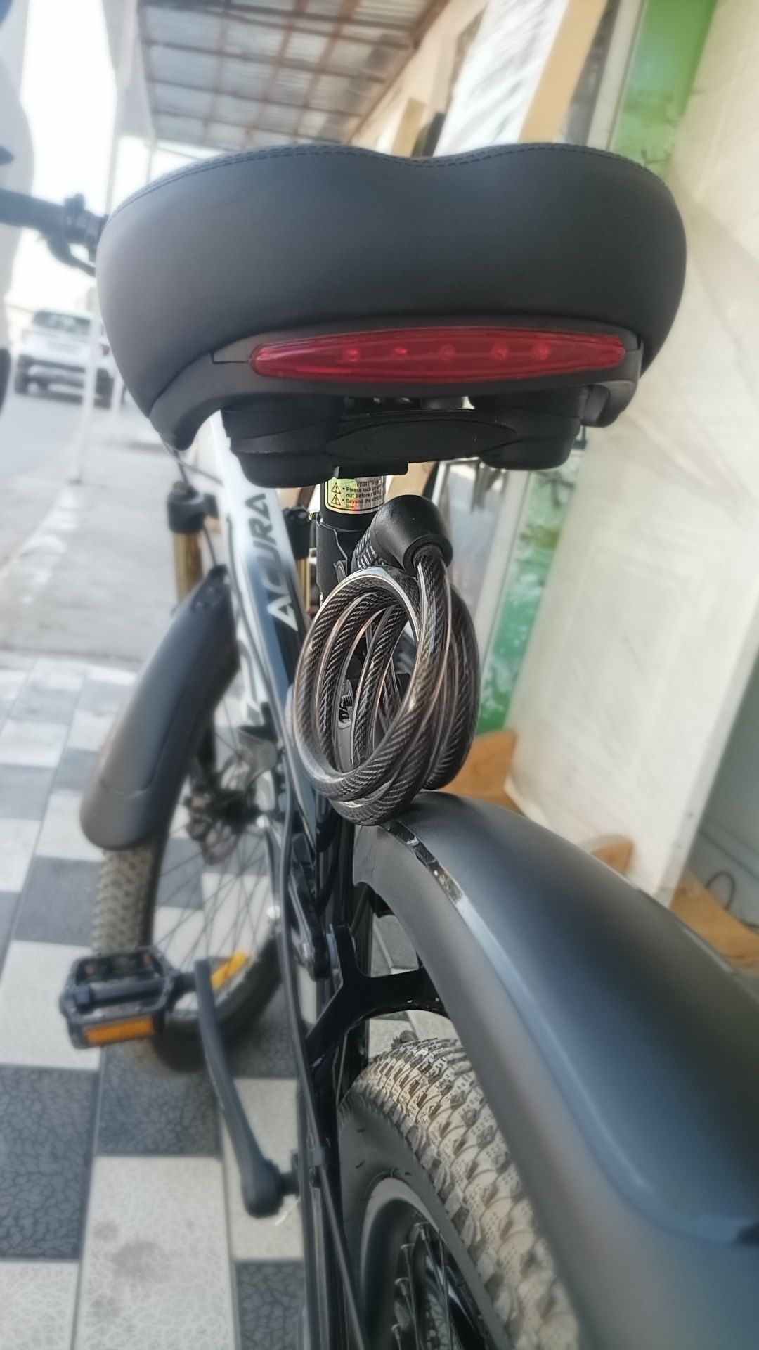 Velosiped "Acura" Gorniy velosiped yengi