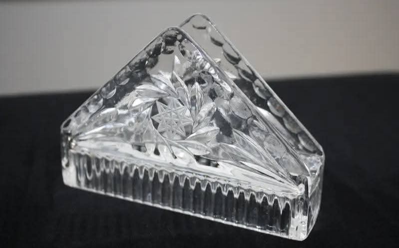 Винтидж / Кристален салфетник
40 лв