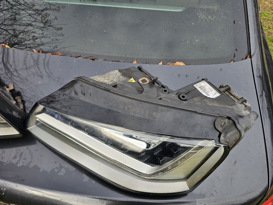 Faruri/ Far Full Led Matrix Audi A8 D4 4H