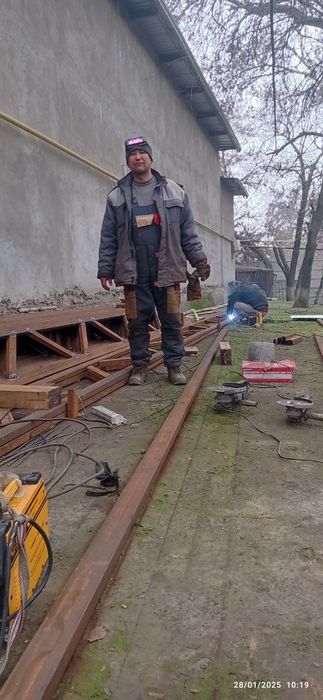 Електро сварка , Сварчик, металово канструксия.