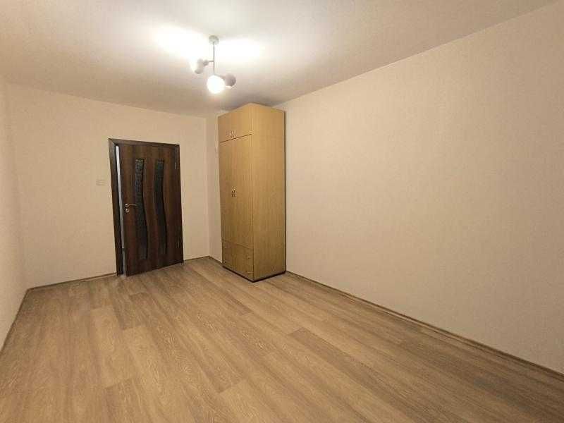 Дава се под наем Тристаен апартамент в Бургас, Център - 85 кв.м за 433.5 € - Снимка #5